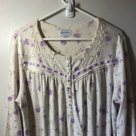 Lanz of Salzburg Nightgown cotton polyester blend floral Cottage Country Cabin - Picture 3 of 6